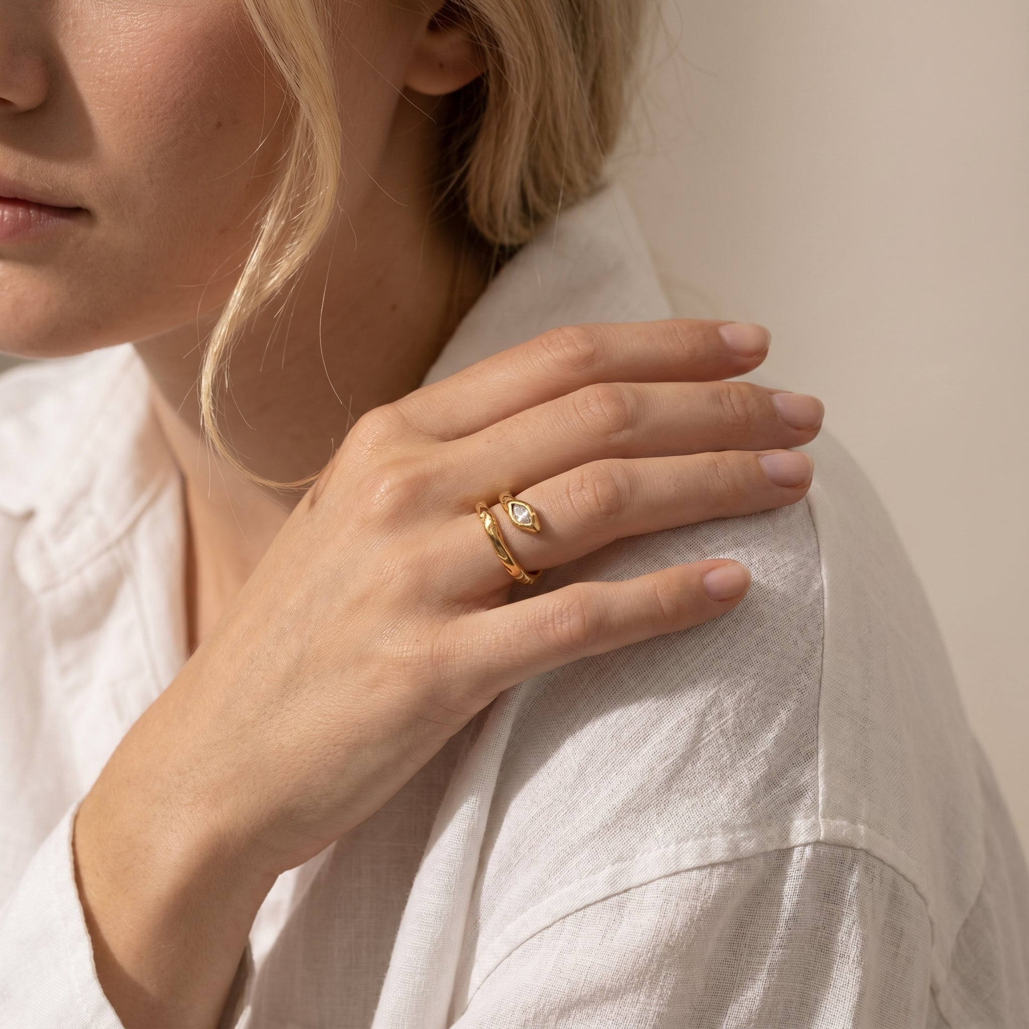 CLEO Ring - Véron